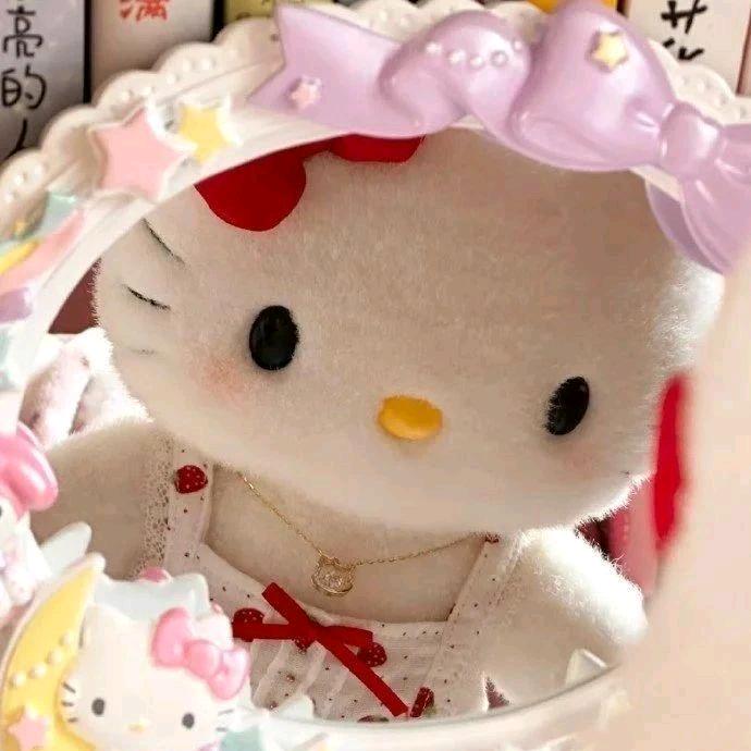 月亮小咩头像