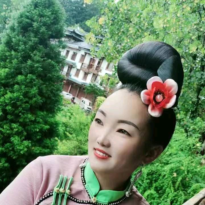 苗花妹，刺绣（接单中）