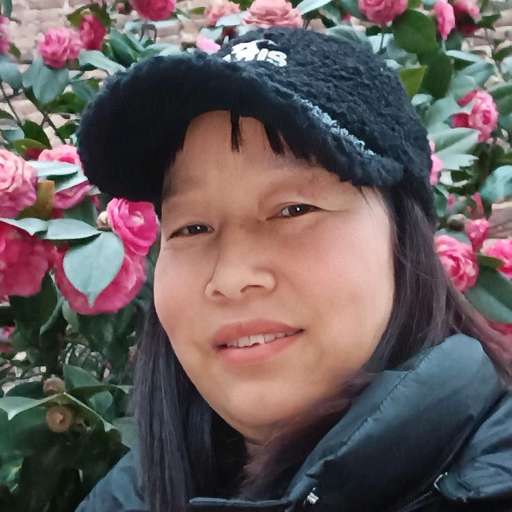 辉煌灯饰小青（龙城1919旁边三楼）