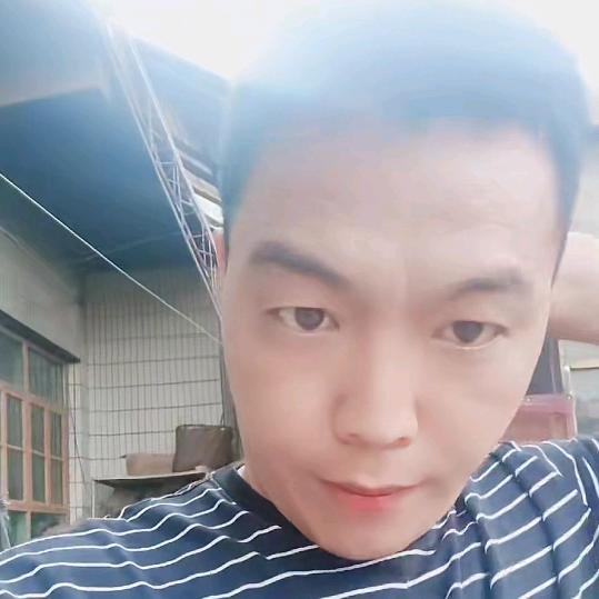 山哥是农村人