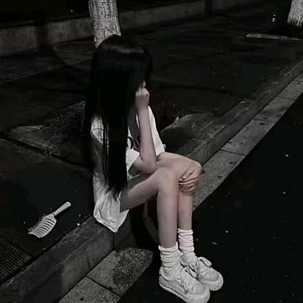emo版小露੭ﾞ🥕🦟