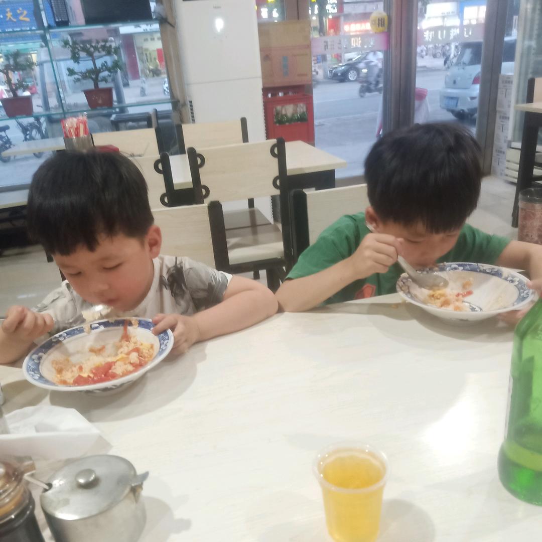 我叫不挑食儿。