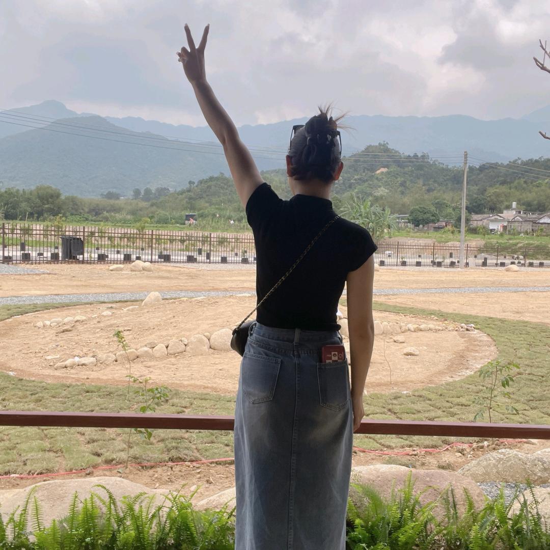 是她的女孩