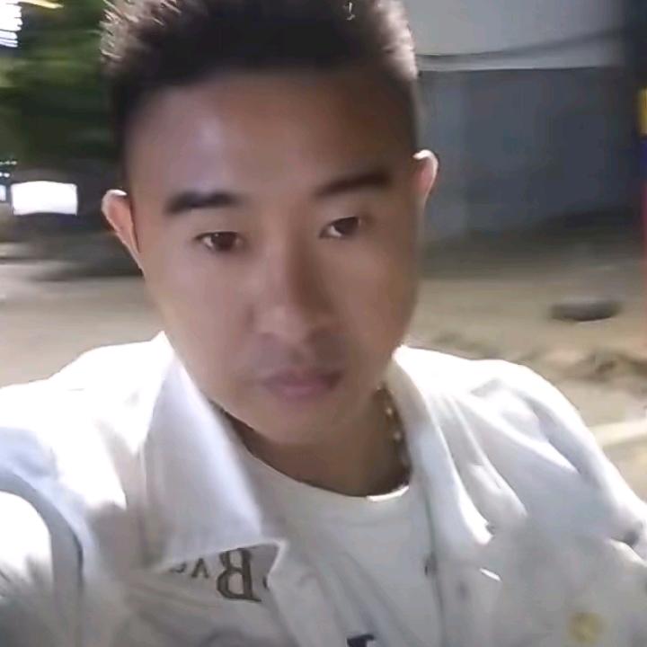 阳朔小李子💯🐇