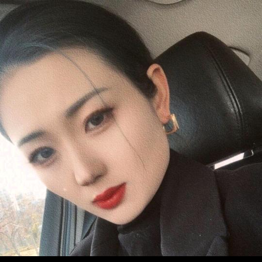 喊我小姐姐