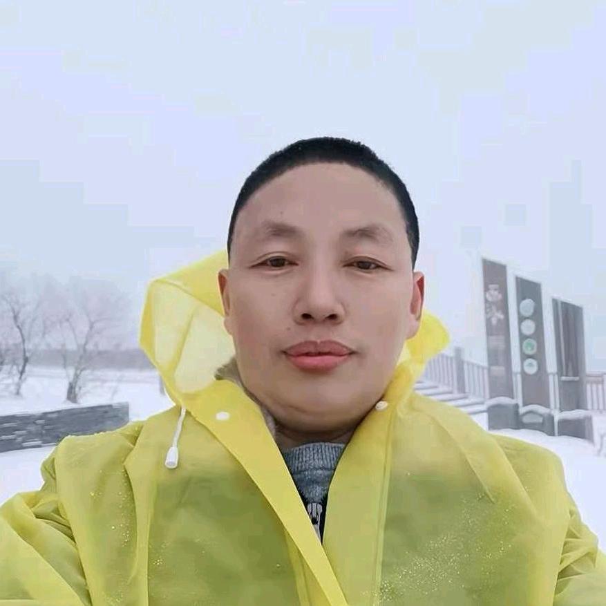 四川李哥🧚‍♂️🧚‍♂️🌺🌺🌺