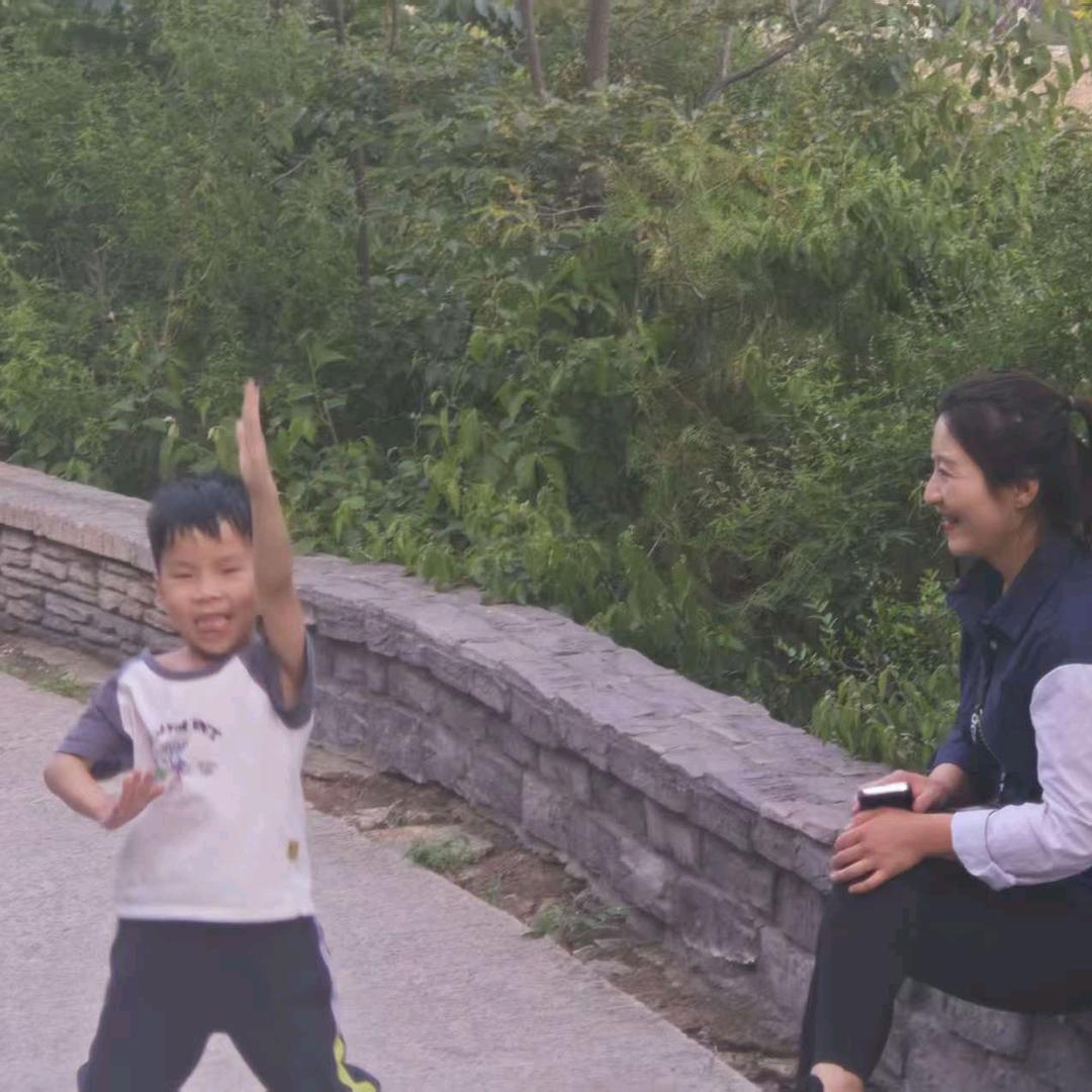 木  子