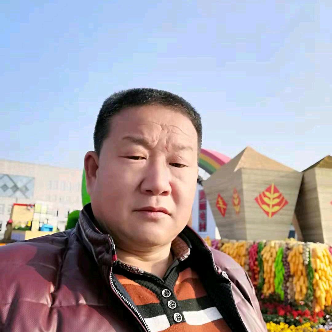 光明哥(中药材种苗培育）