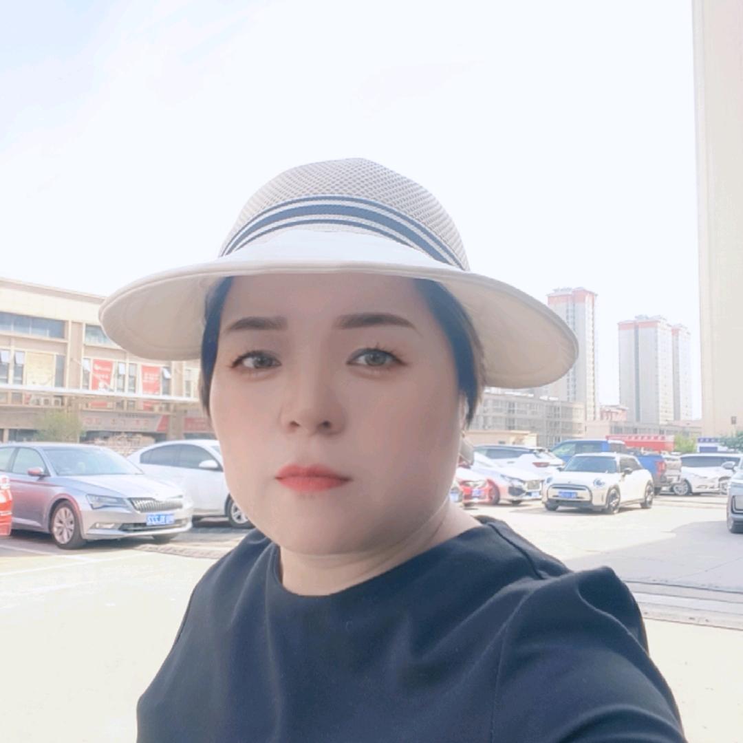 爱笑的女孩