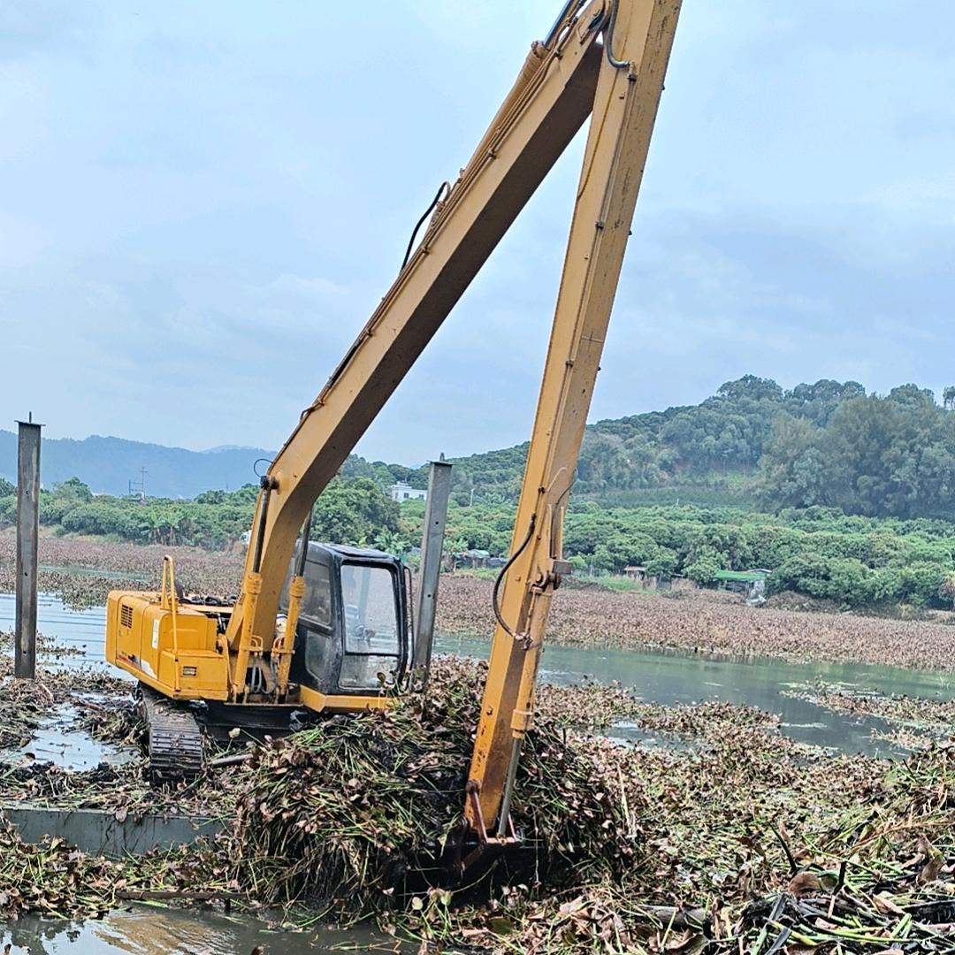 水上挖掘机工程