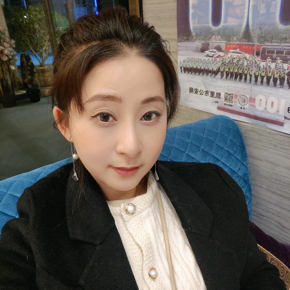 四月百货