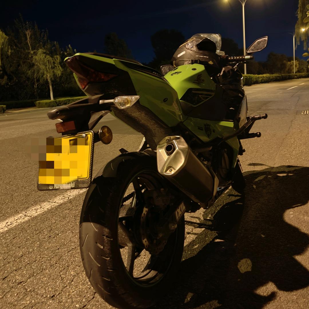 爱骑摩托车的小木木