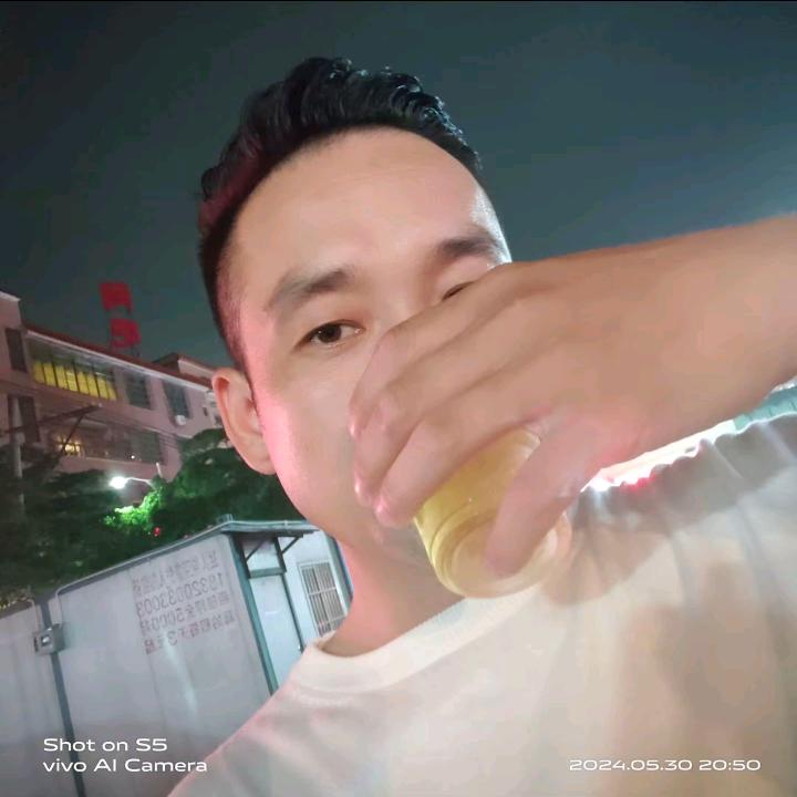 🚬ᥫᦸᐝ人间🍻清风 ࿐