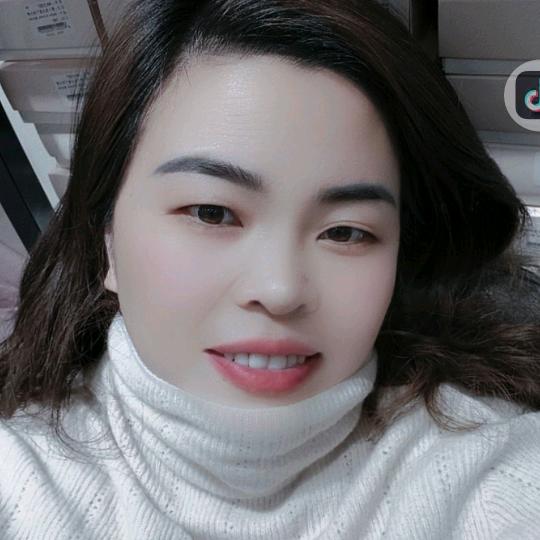 阿玉穿搭