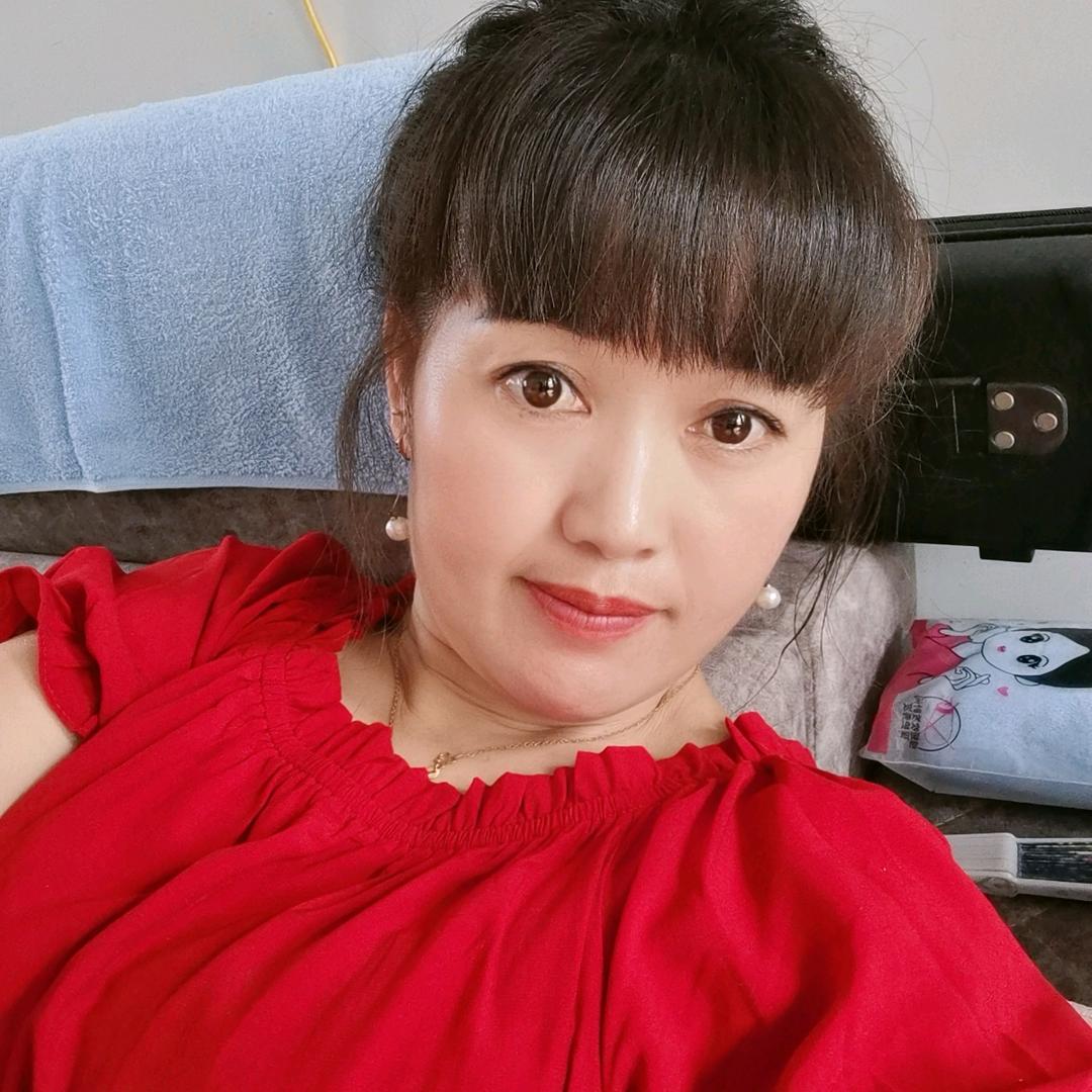 小辣椒理发师🌹不定时直播。