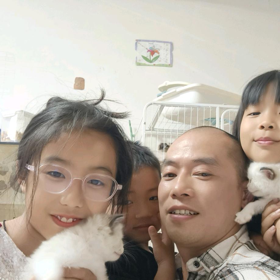 广安市前锋区金伟犬舍