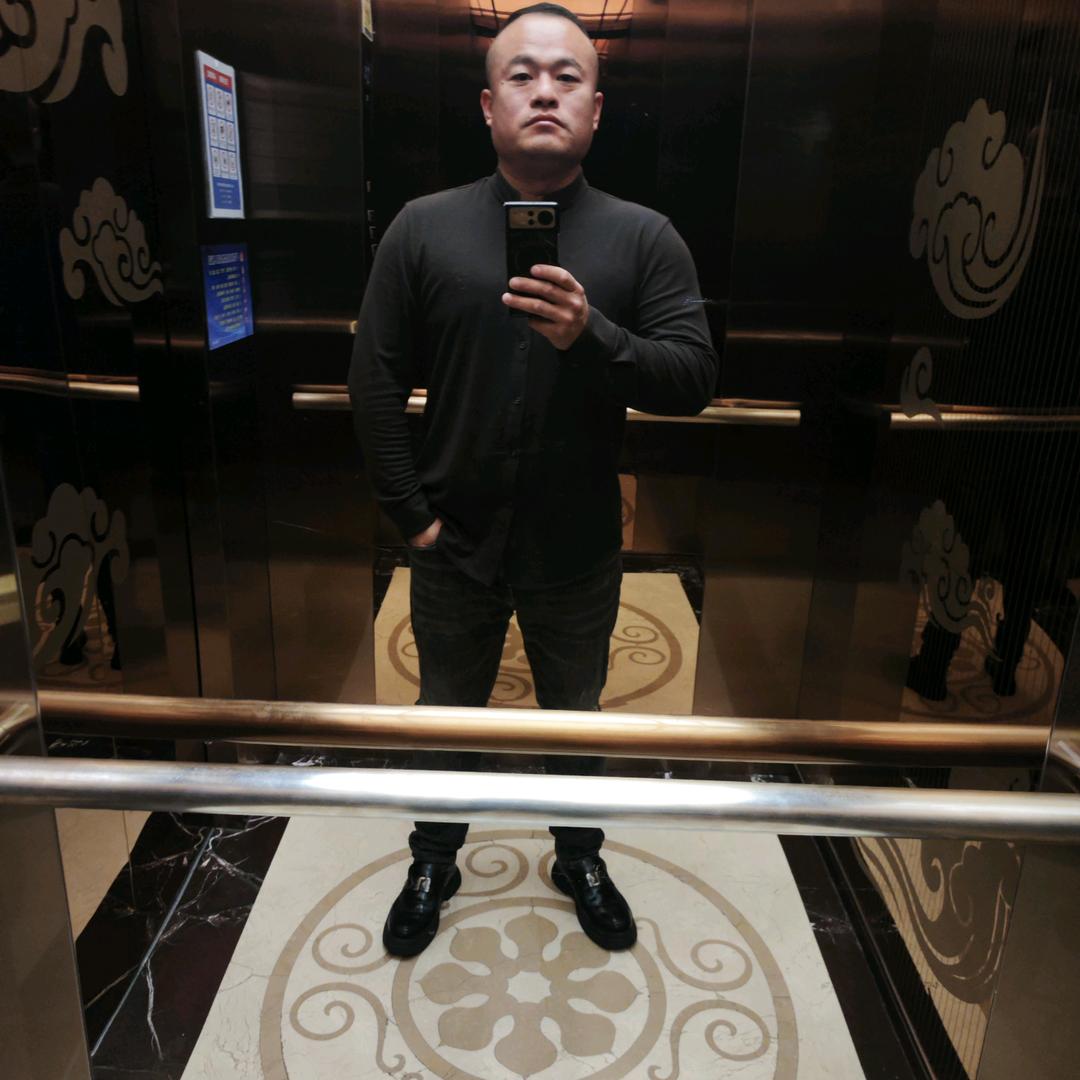 北京好兄弟酒业亮子
