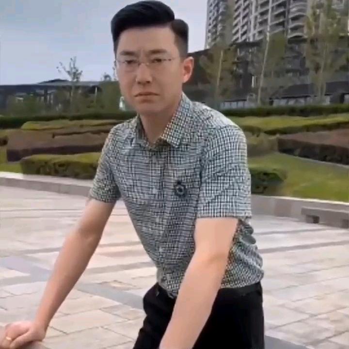 贵H588👉施秉