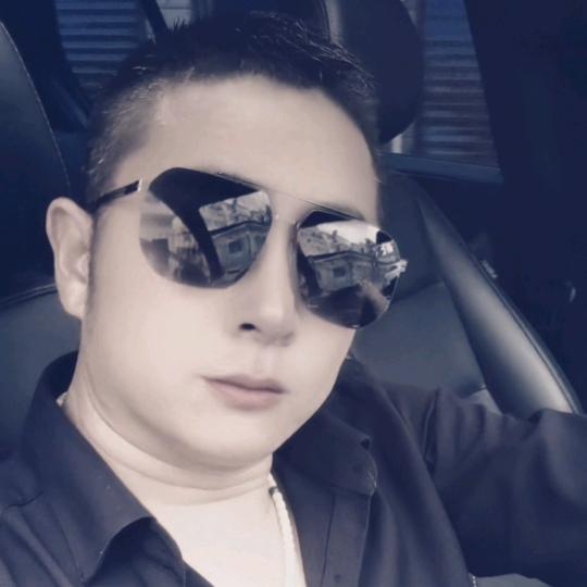 帅的不敢见人