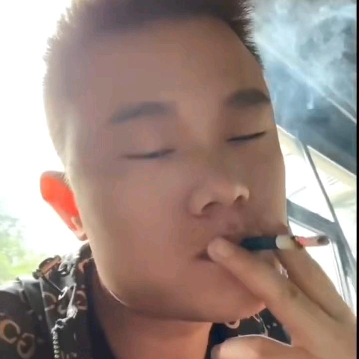 D先生
