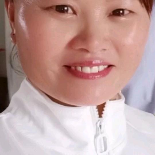 天天开开心心快快乐乐