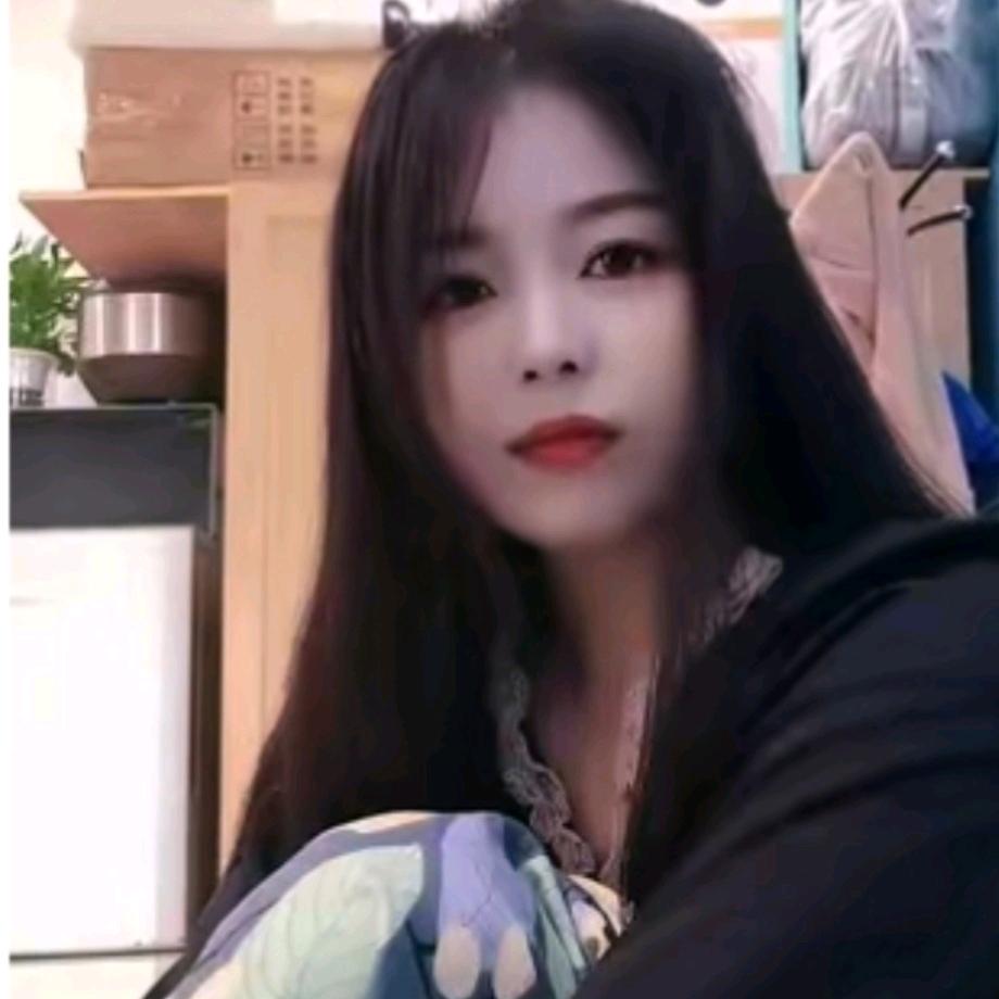 笑如烟霞