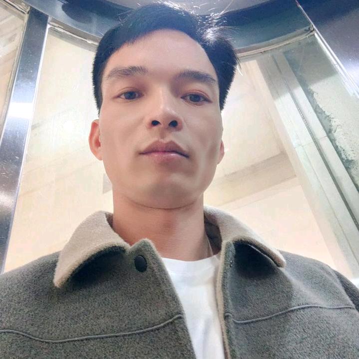 嫣然一笑l miss 🍬🍬