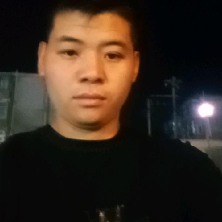 人在风雨中