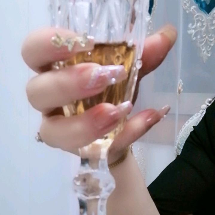 🌺雨᭄落✨心❤️尘💫(请不要连赞)