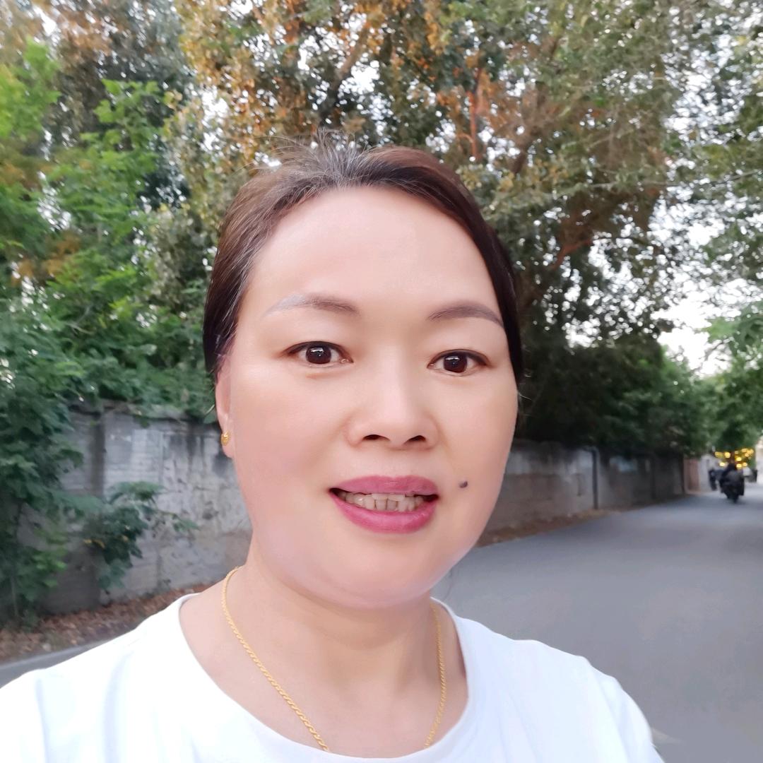 小琼：早上6点40首播