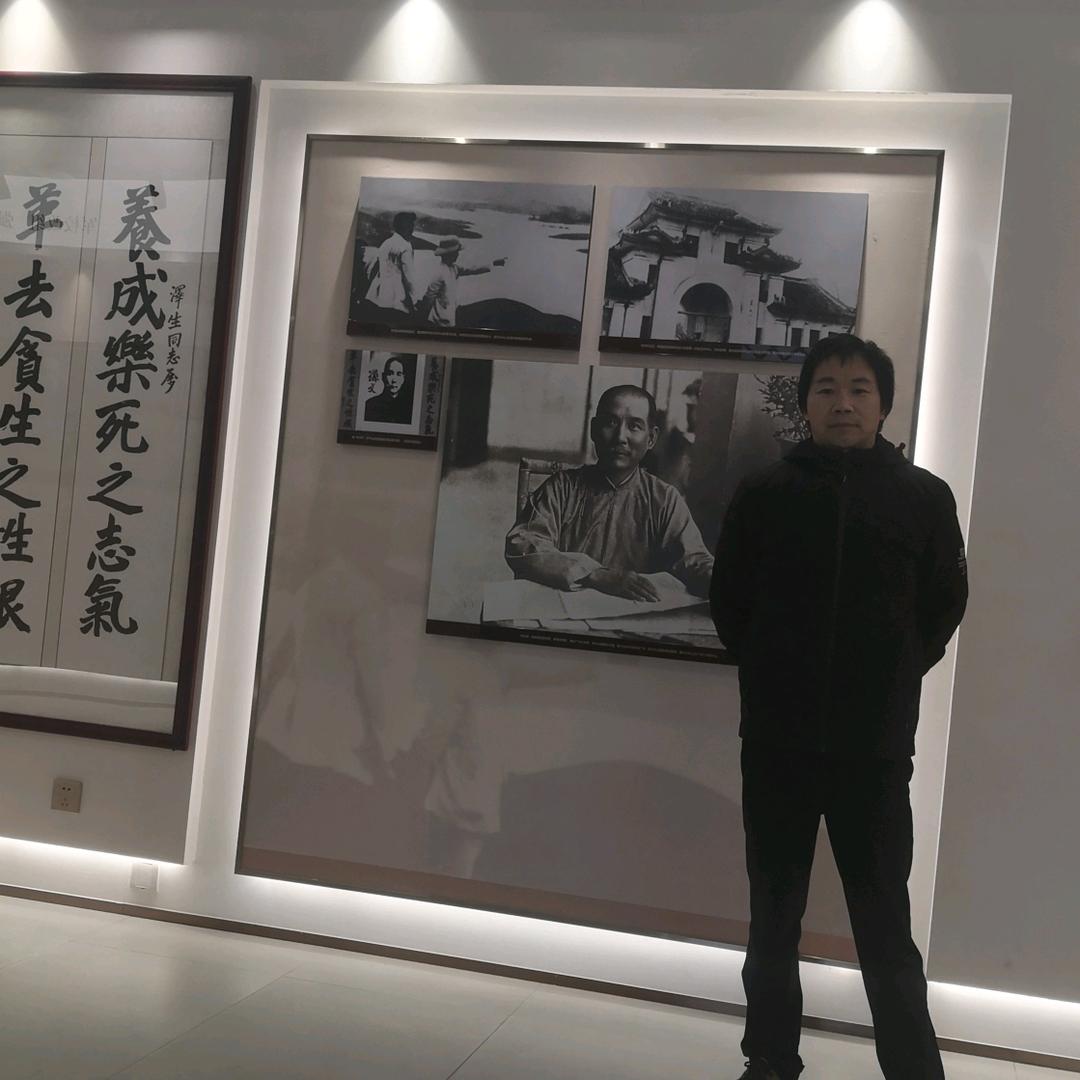 侯三哥