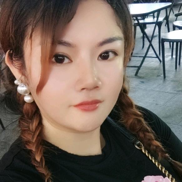 向往幸福的女人