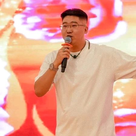 快乐的小马