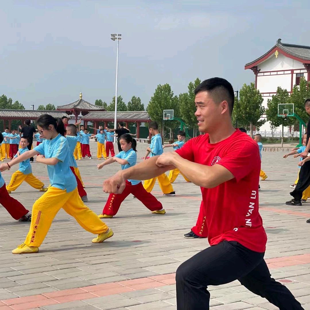少林延鲁丁部长