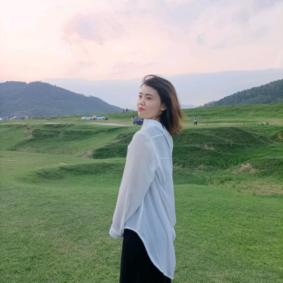 你好！我是佩琪！