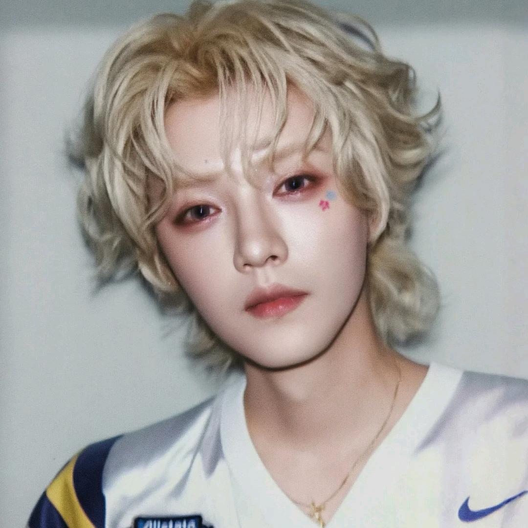 许愿💫（拥有鹿晗签名拍立得💛）