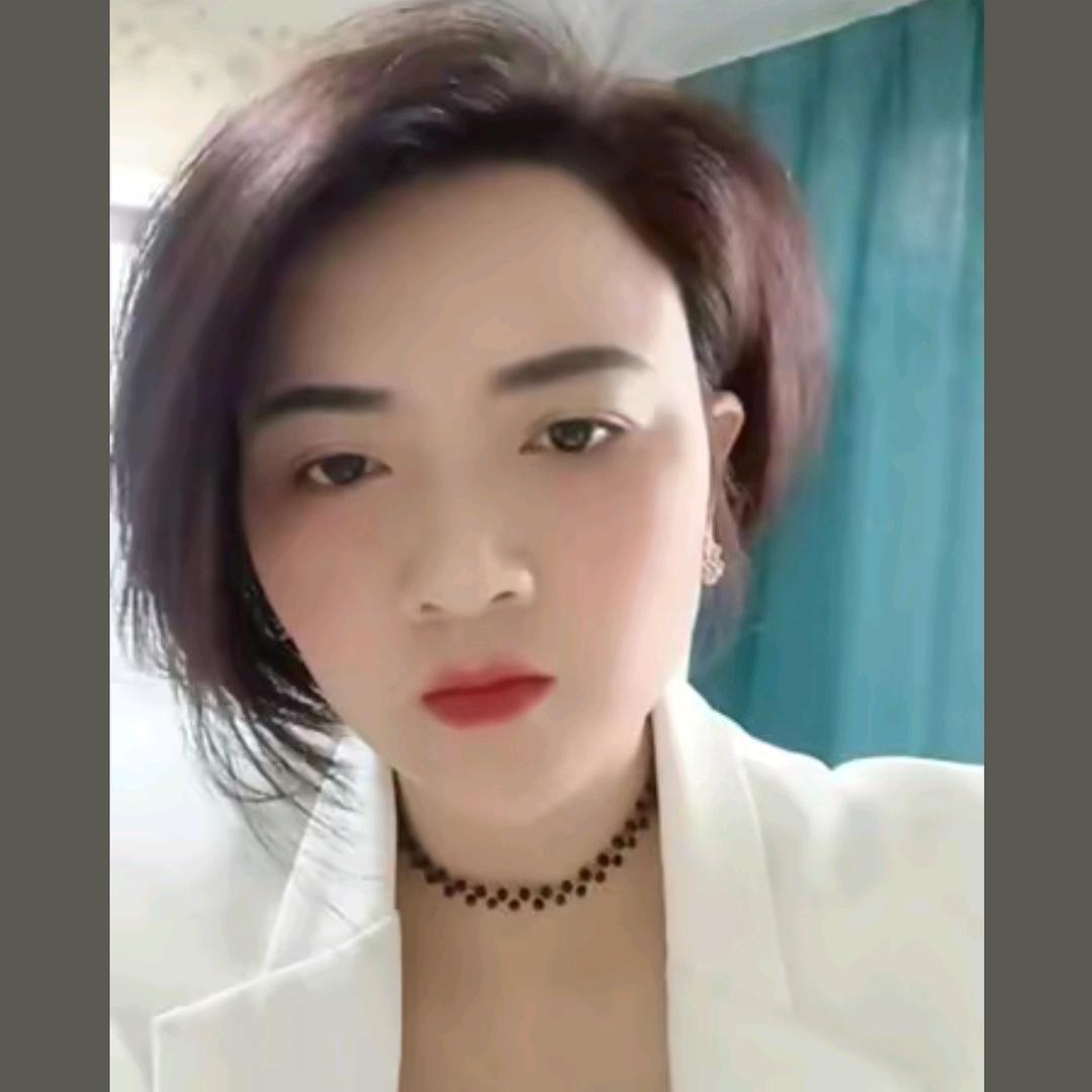 莉莉