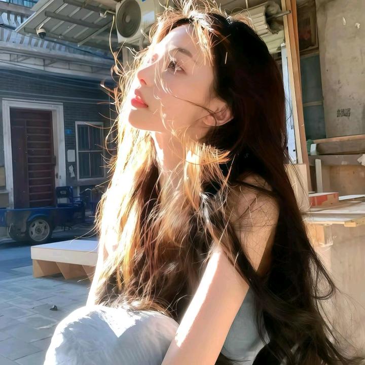 卑微小小猪