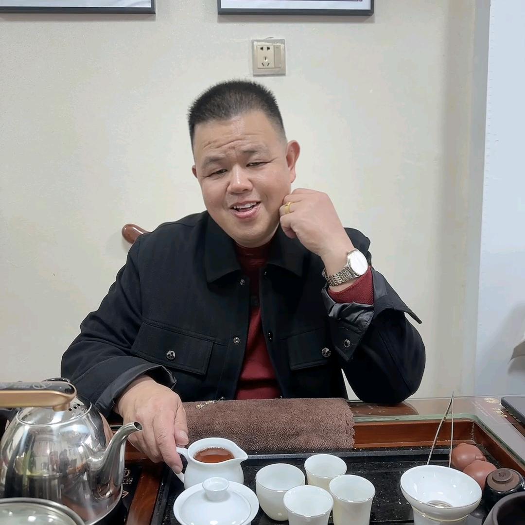 鸿源小陈