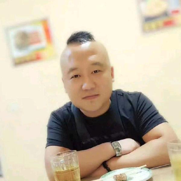 搞笑嘉宾三哥（不定期直播）