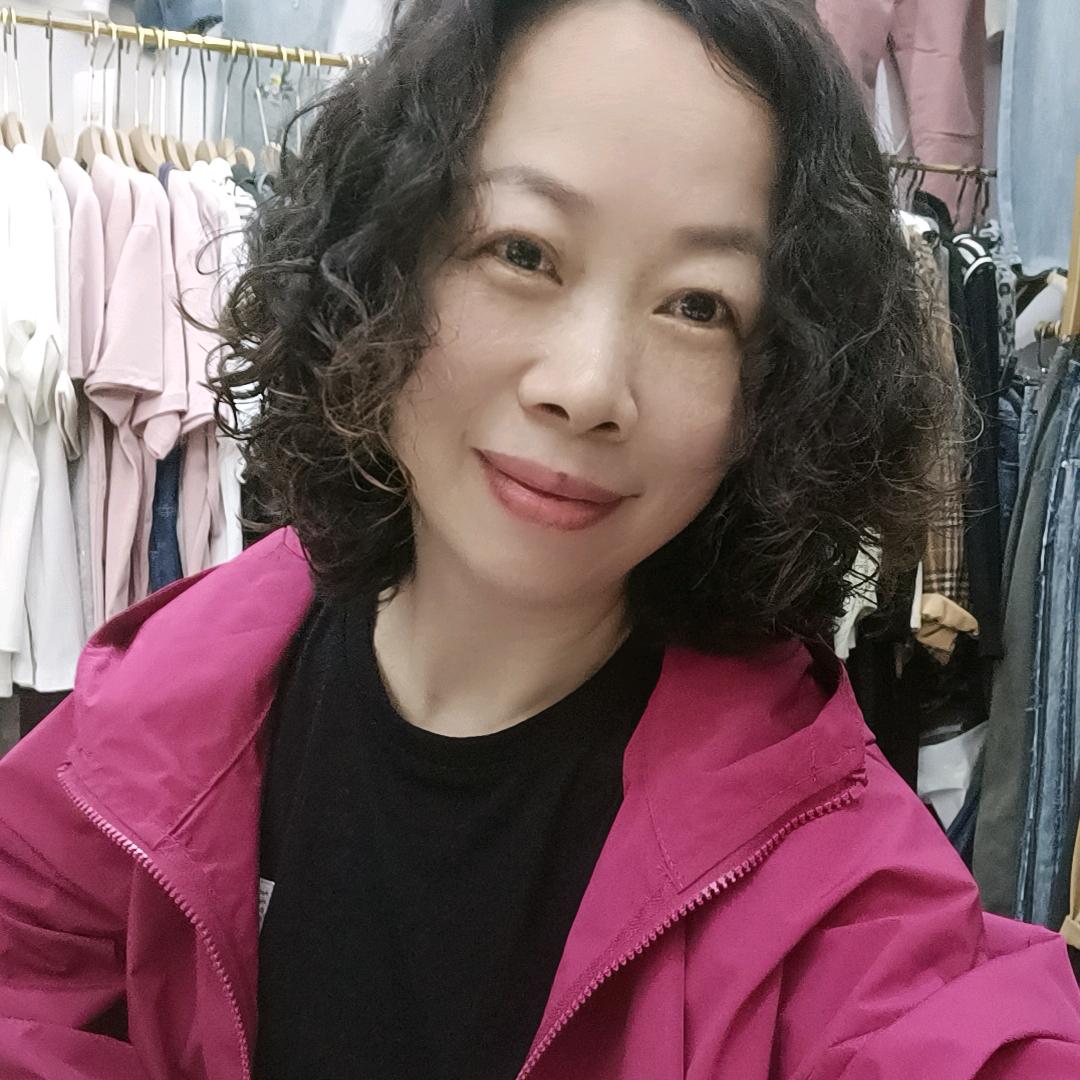 安庆萍萍（长江电影院对面）