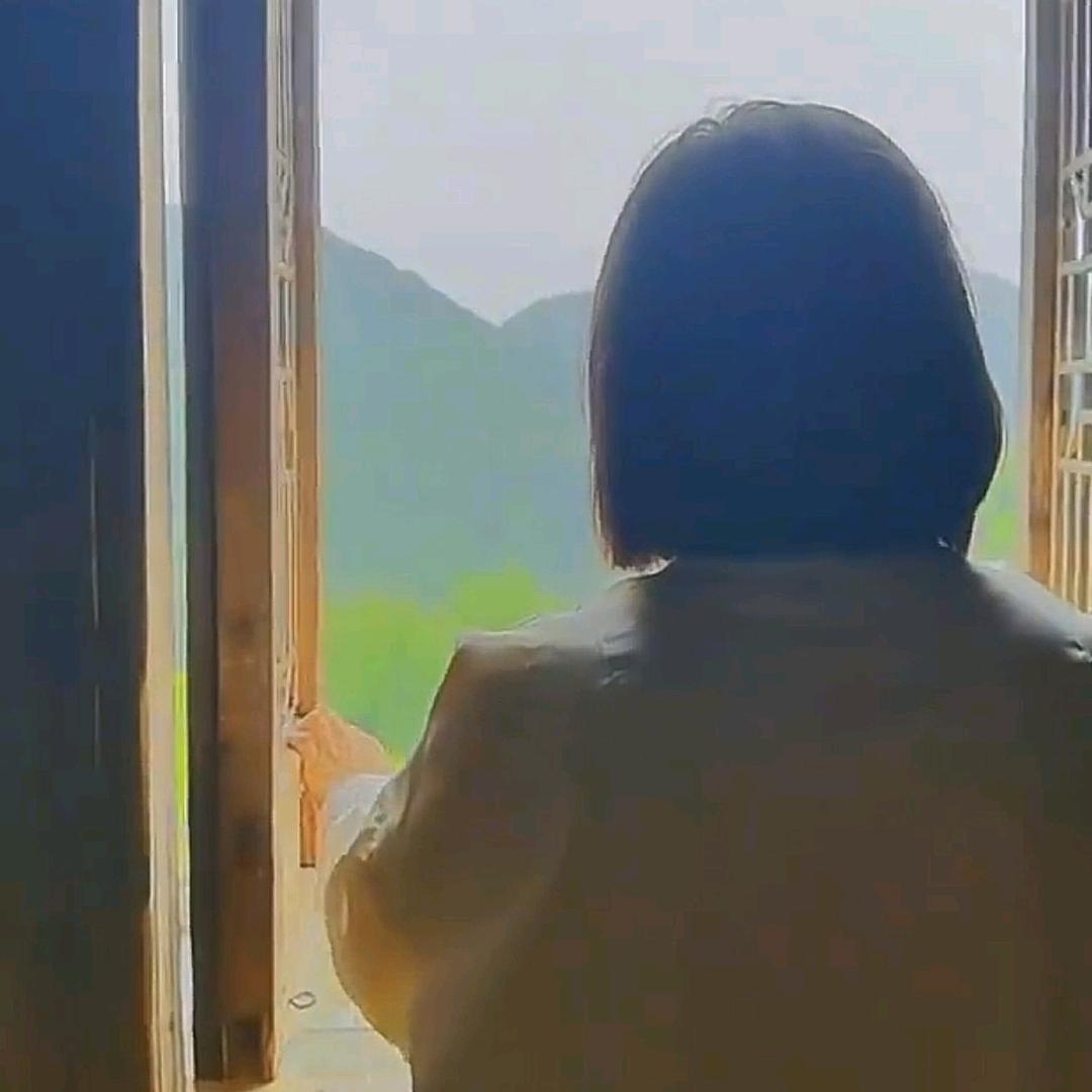 煜煜生辉.