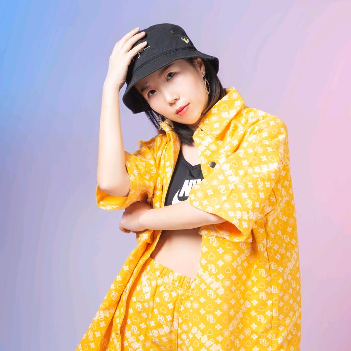 小虎🐯_诶