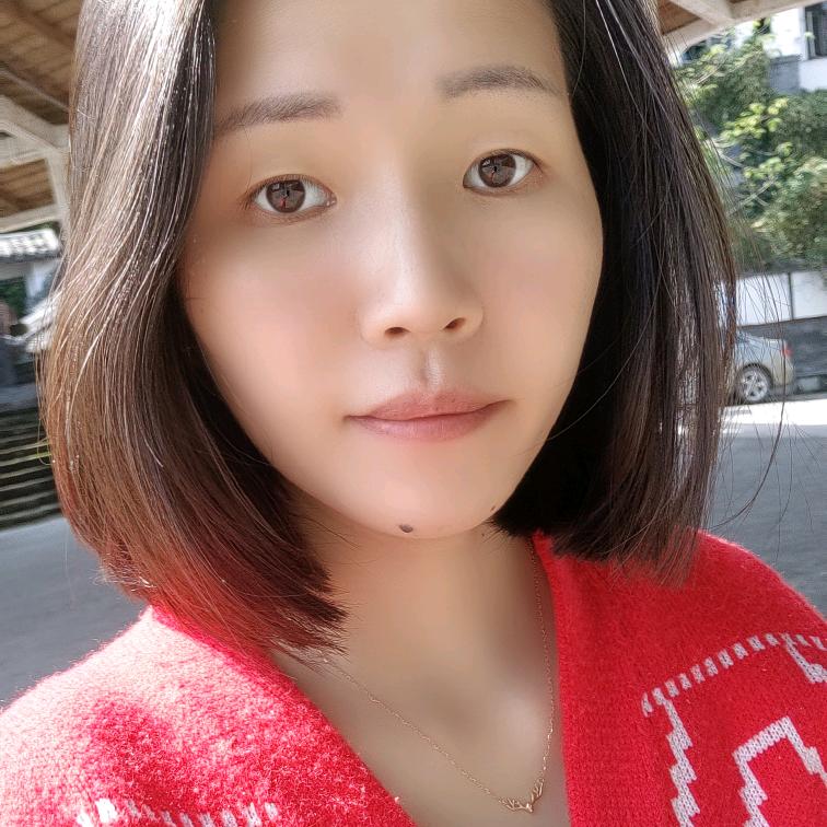 瑶瑶有两个皮夹克