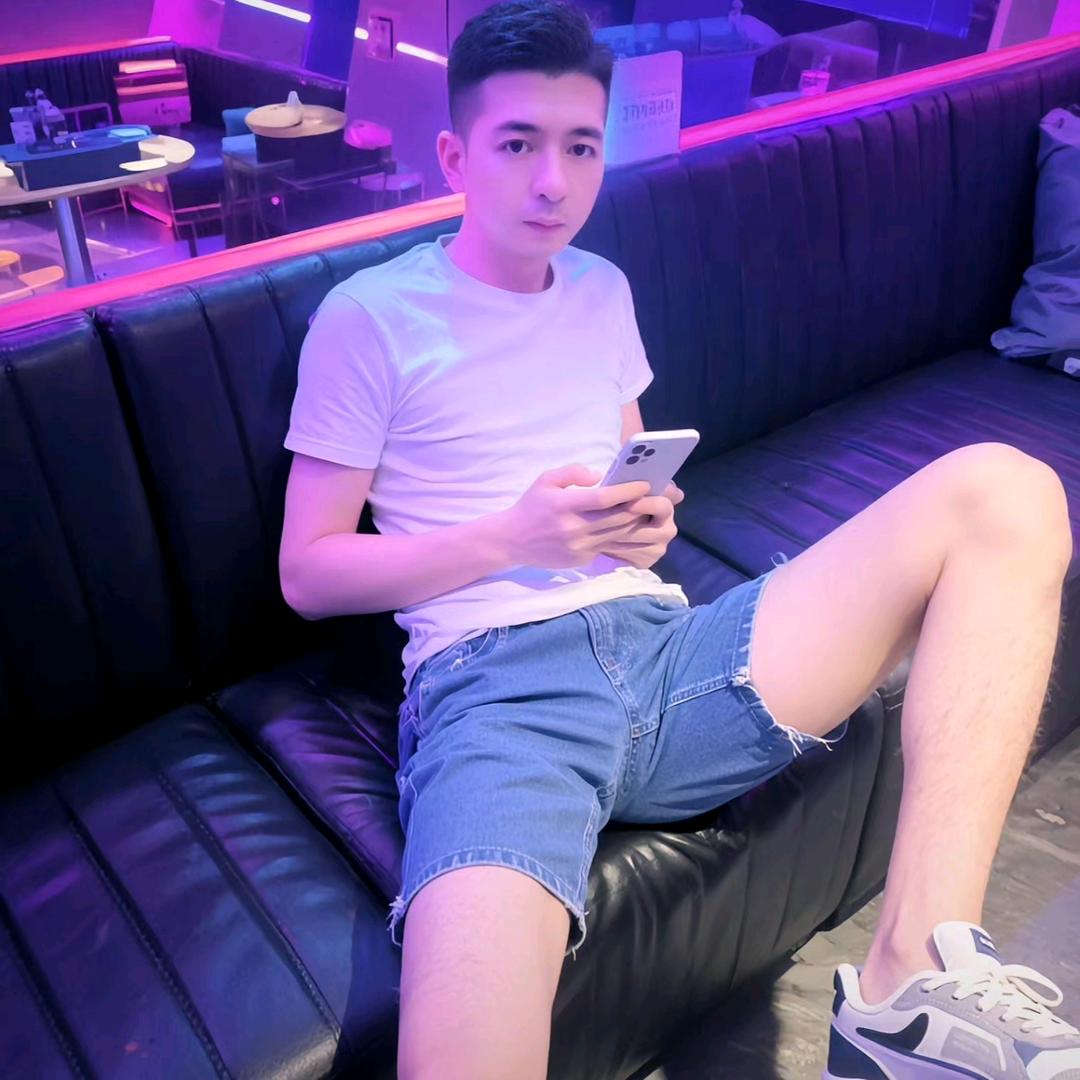 小强强づ