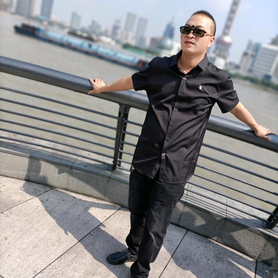 励志前行小勇哥