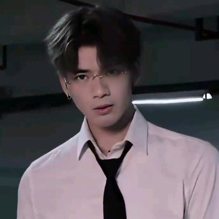 圈子不同，不硬融
