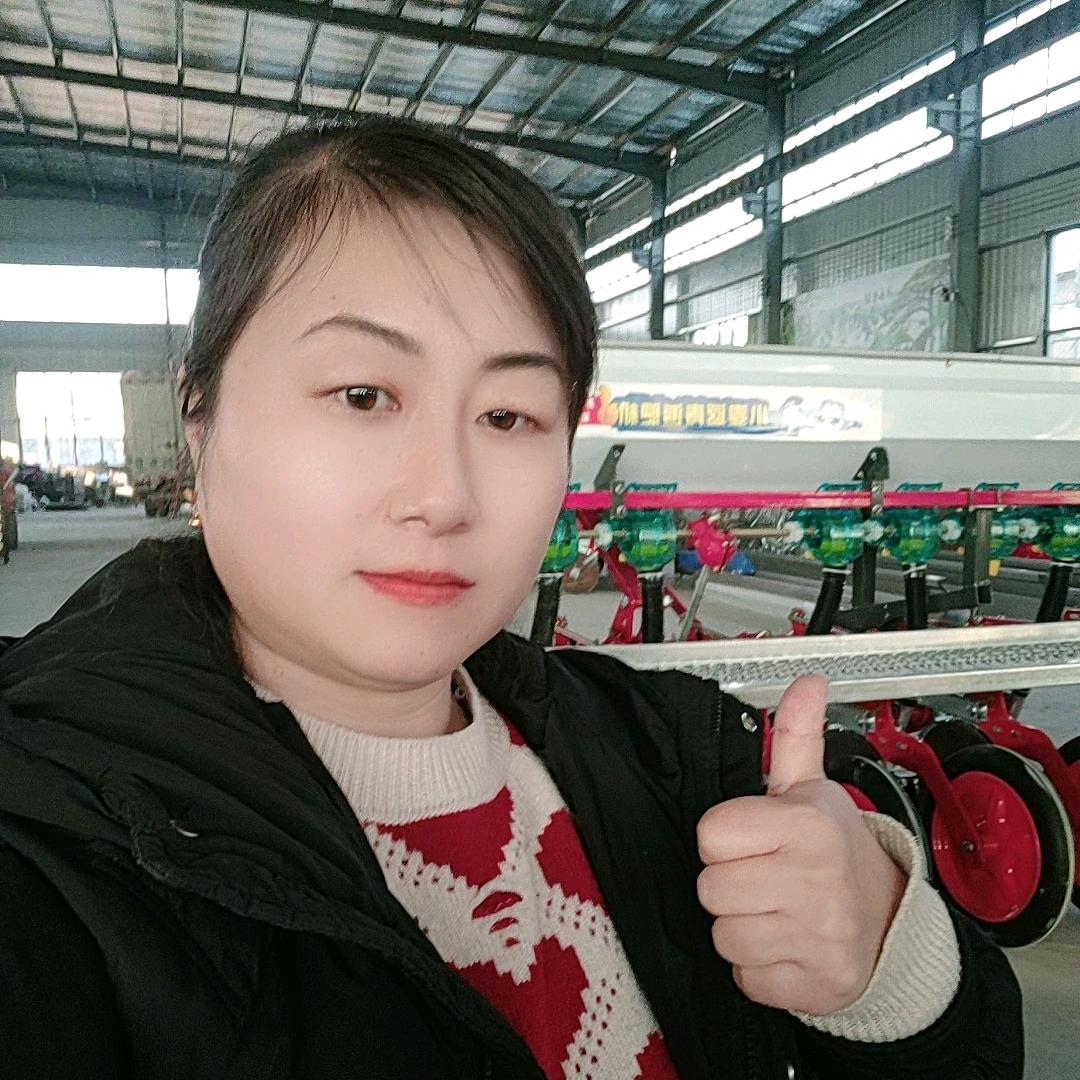 霞姐小麦追肥机 喷灌机 喷淋机