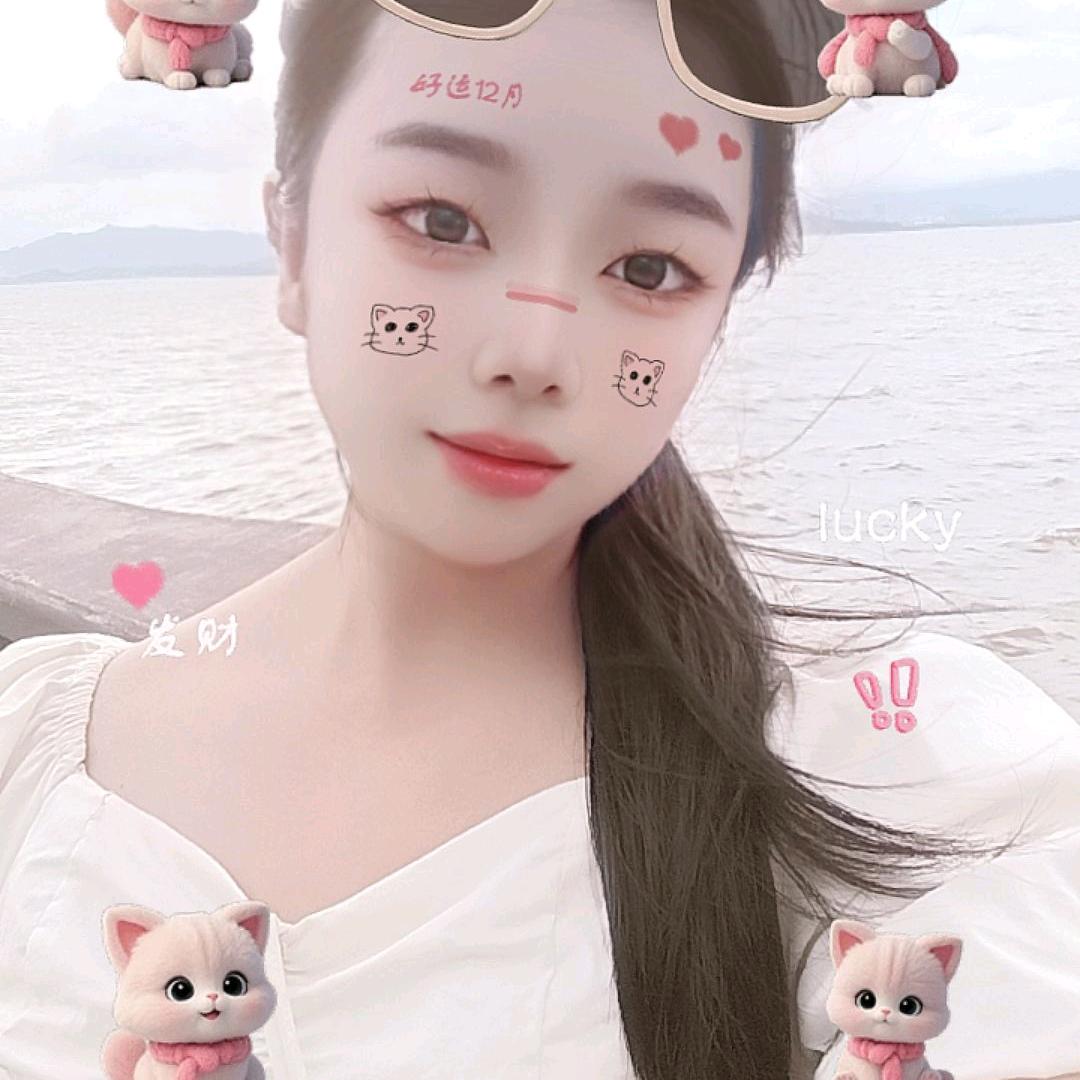 曾菲