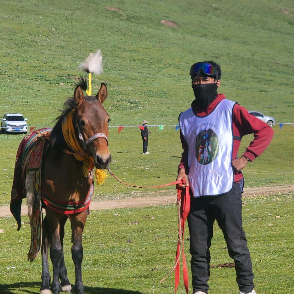 金牌骑手    永忠其美